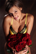 Naked girl with roses-00