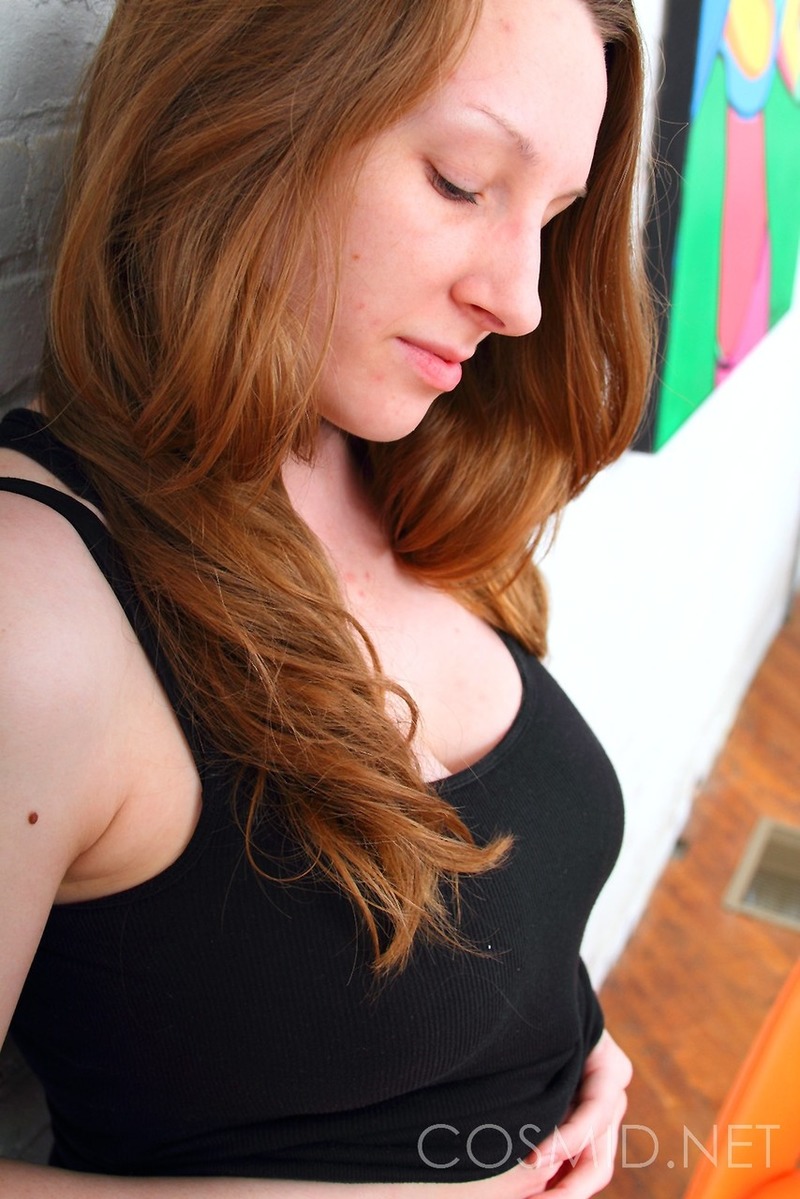 Redhead Amber Reveals Her Big Boobs-03