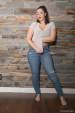 Lexi Lloyd Has Really Beautiful Big Tits-02