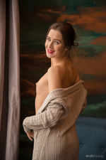 Karolina Young's Red Lips-05