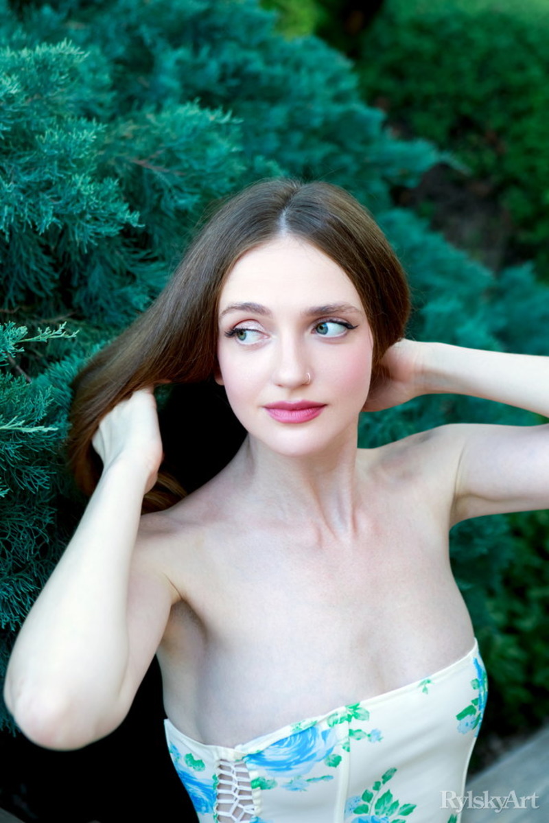 Rocky Di Posing Outside-04