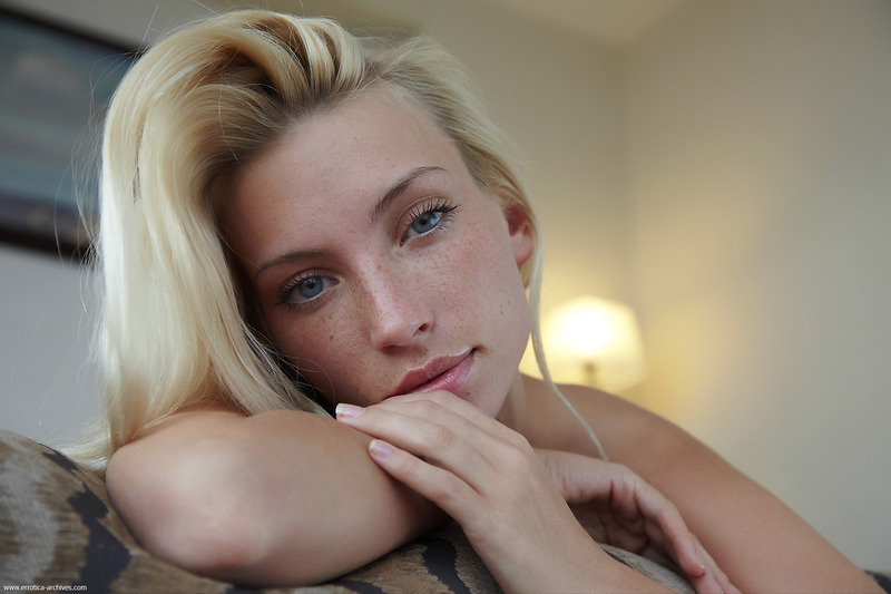 Naked blonde Adele in a hotel room-03
