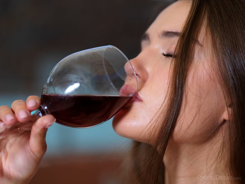 Sonya Blaze Having Fun In The Garden-14