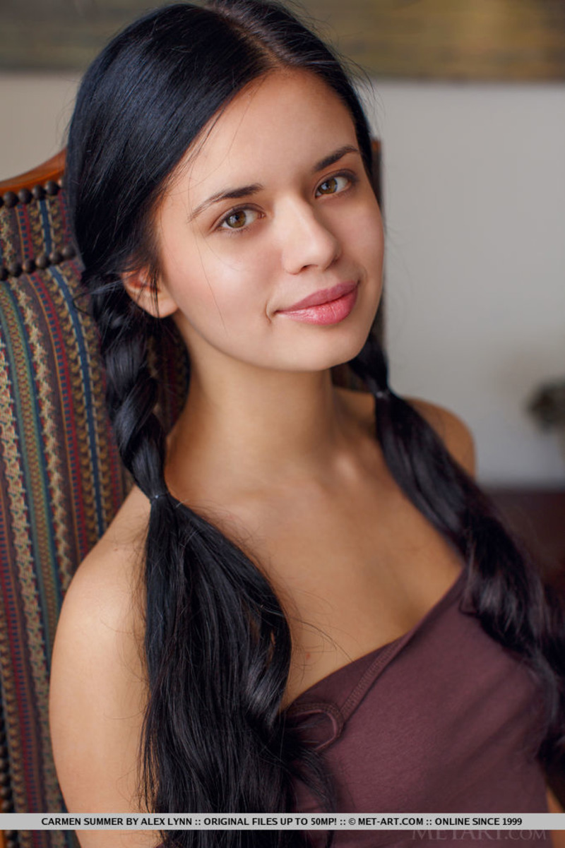 Naked Black Haired Girl Carmen Summer-05