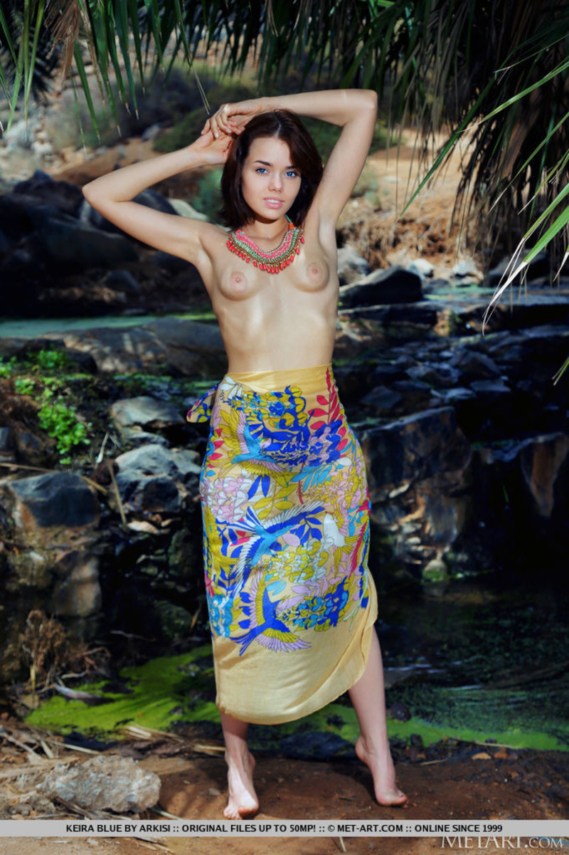 Keira Blue Having Fun On The Rocks-15