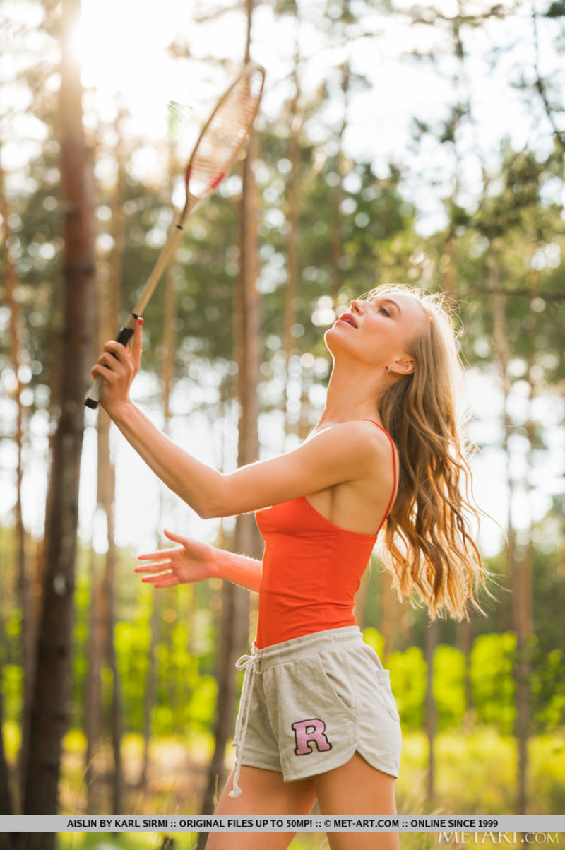 Aislin Playing Badminton Outdoors-08
