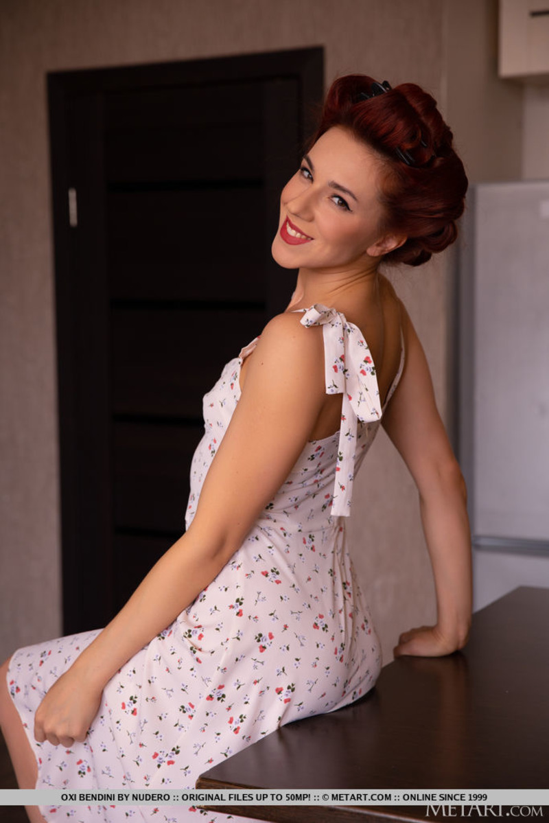 Hot Redhead Babe Oxi Bendini Spreads-03