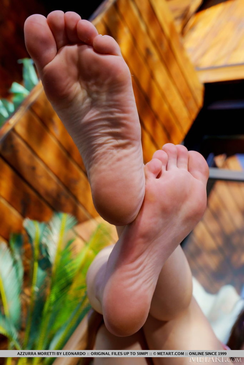 Busty Azzurra Moretti Takes Off Her Tiny Bikini-04