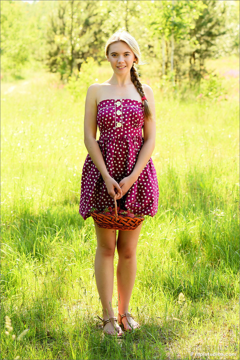 Cute Teen Aspen Playing Outdoors-01