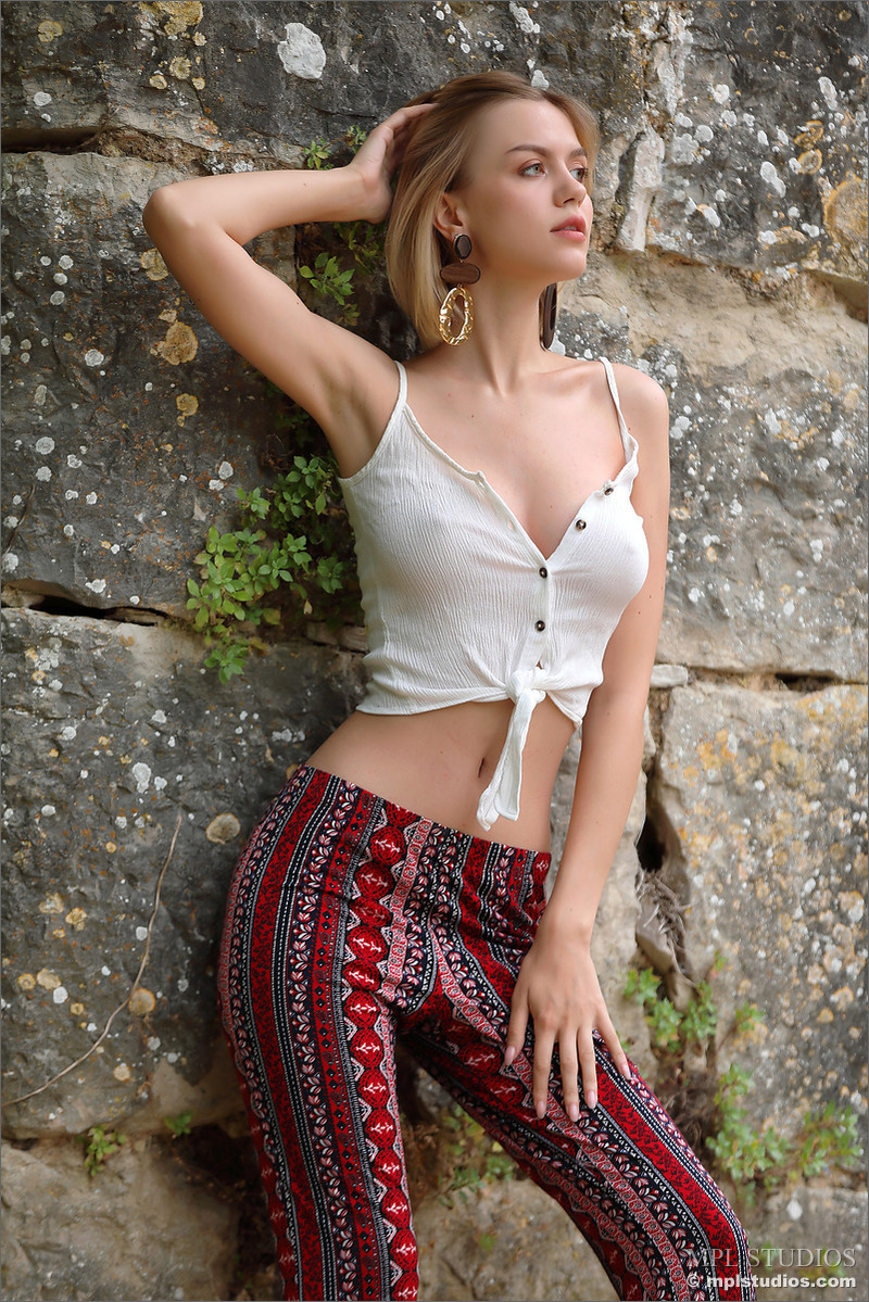 Busty Lana Lane Stripping Outdoors-00