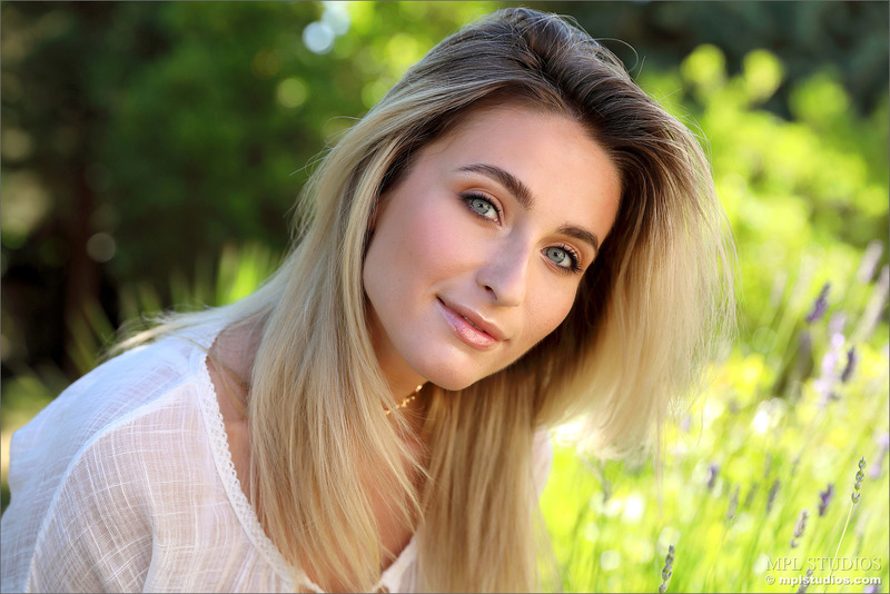 Cara Mell Gets Naked Outdoors-00