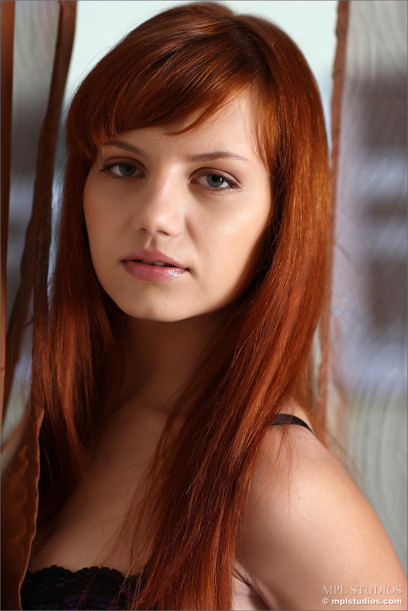 Sexy Redhead Solana In Stockings-00