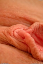 Samantha shows off lots of pink-13