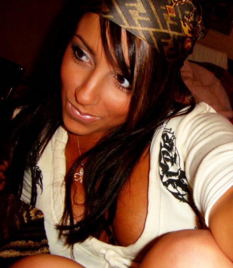 A bunch of hot chicks that you would definitely love to fuck-13