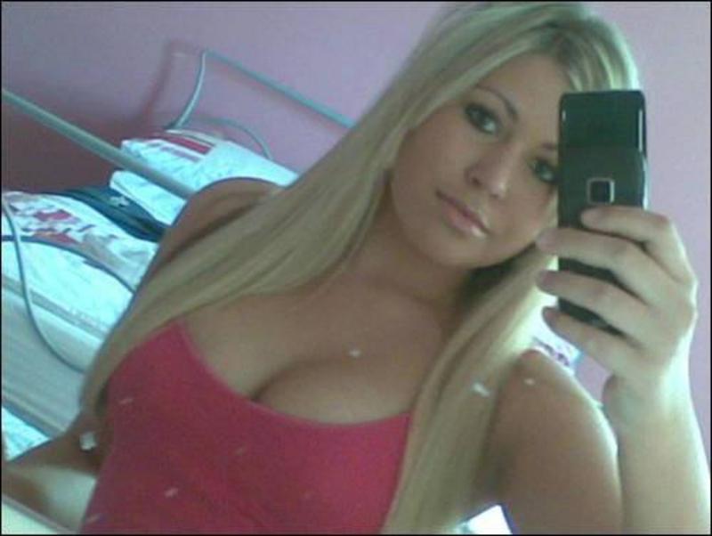Busty blonde bombshells posing naked-05