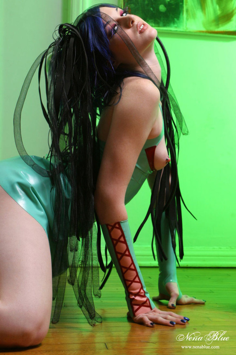 Nakedness in green-03