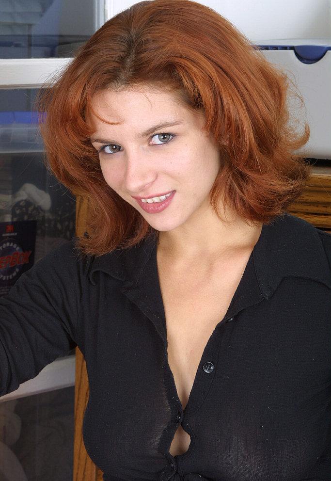 Carmen - Redhead Amateur-00