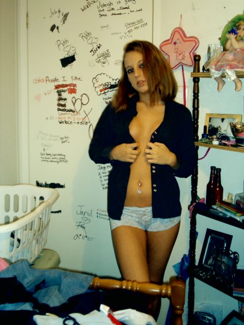 Nice amateur teen girls having fun-09