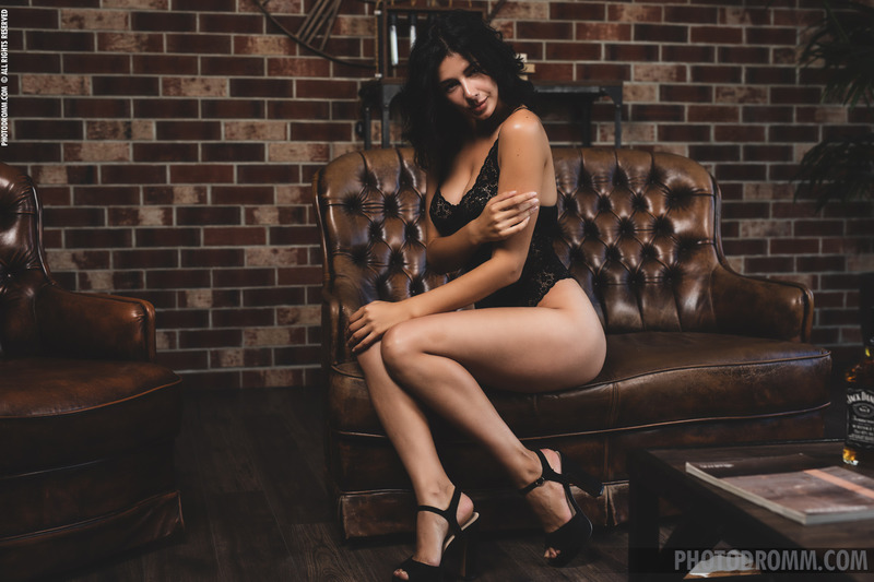 Beautiful Busty Nadine-00