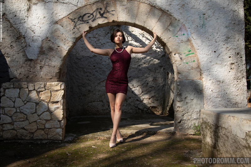 Ruth Likes To Be Naked Outdoors-00