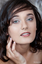 Chandra Posing Naked-03