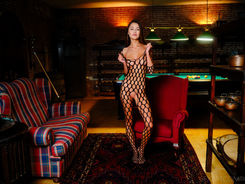 Sonya Blaze Playing Pool-04