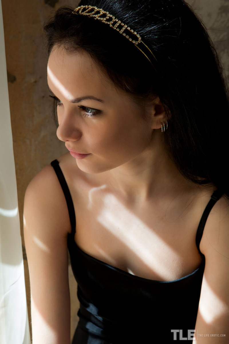 Josephine Gets Horny-06