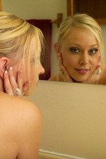 Naked Girl Brea Bennett Posing In The Bathroom-09
