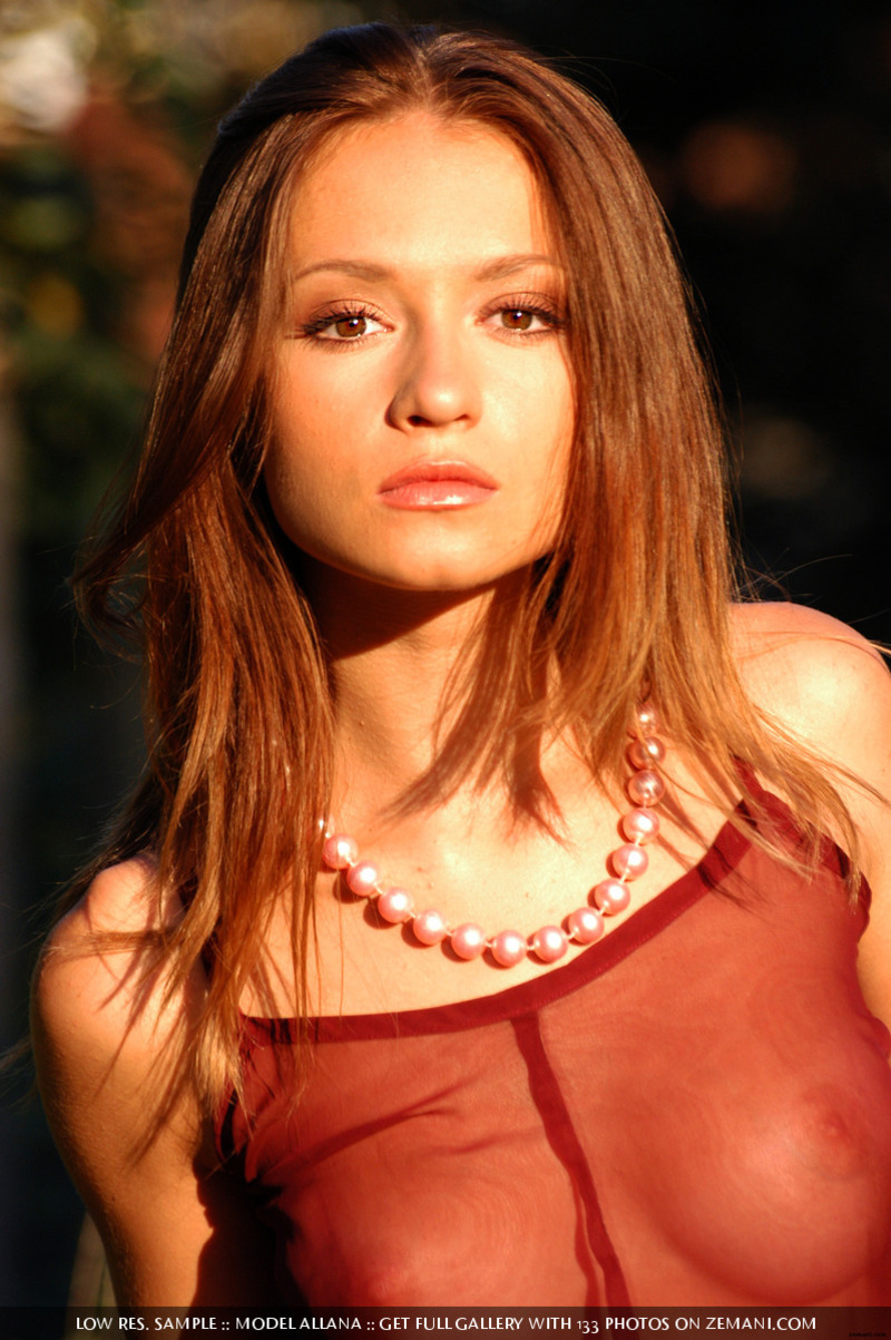 Outdoor teen erotica with a sexy naked brunette-00