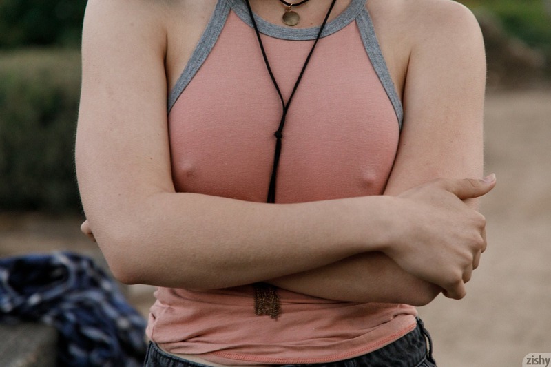 Kayla Coyote Flashing Her Big Tits-07